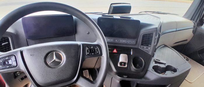 WhatsApp Image 2025-11-26 at 16.40.57 (1)