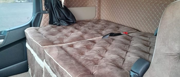 WhatsApp Image 2025-11-26 at 16.40.58 (1)